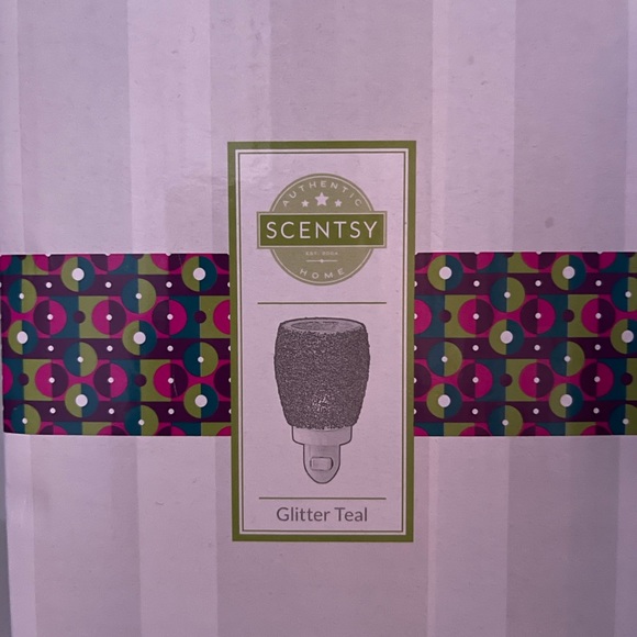π wall scentsy plug in ( Teal Glitter ) π - Picture 2 of 2